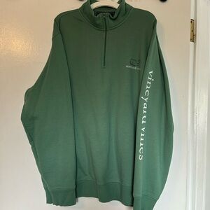 Men’s L Vineyard Vines 1/4 zip Charleston green pullover
